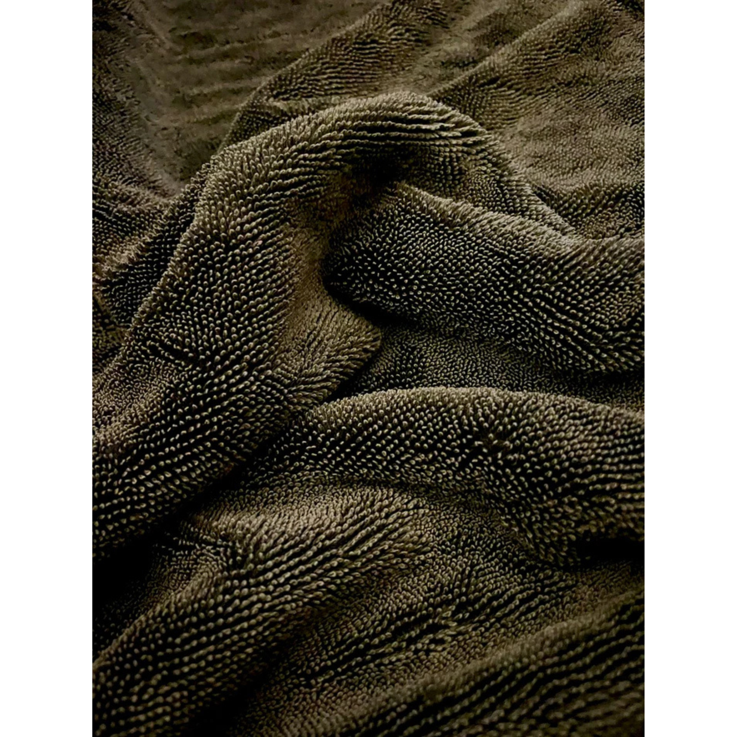 Double Twist Pile Microfiber Drying Towel – 1300 GSM Ultra-Absorbent 40cm by 40cm Car Drying Cloth